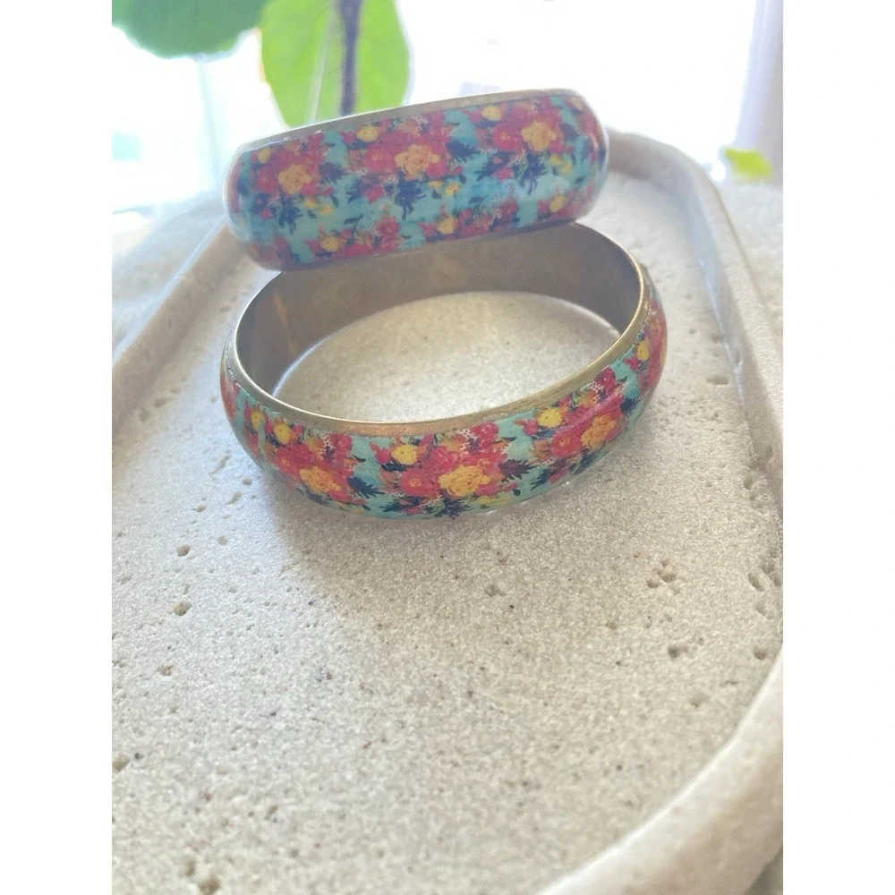 Floral Bangle Bracelet‎ Set Of 2 Wide Gold Tone Turquoise Color Cottagecore